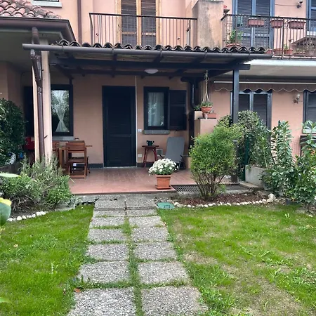 La Casa Di Lalla Appartamento Fiumelatte